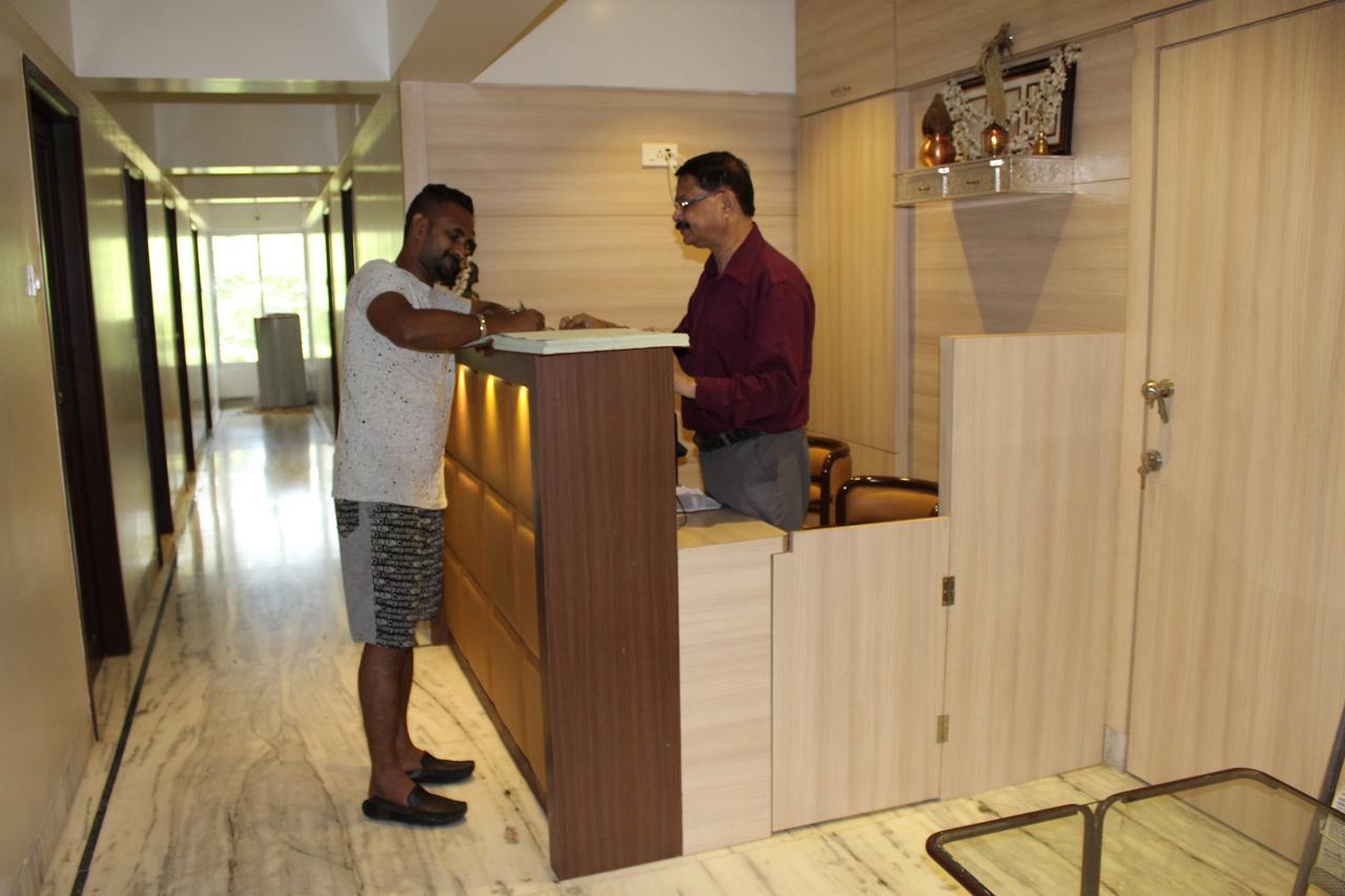 Pravasi Residency Villa Thane Exteriör bild